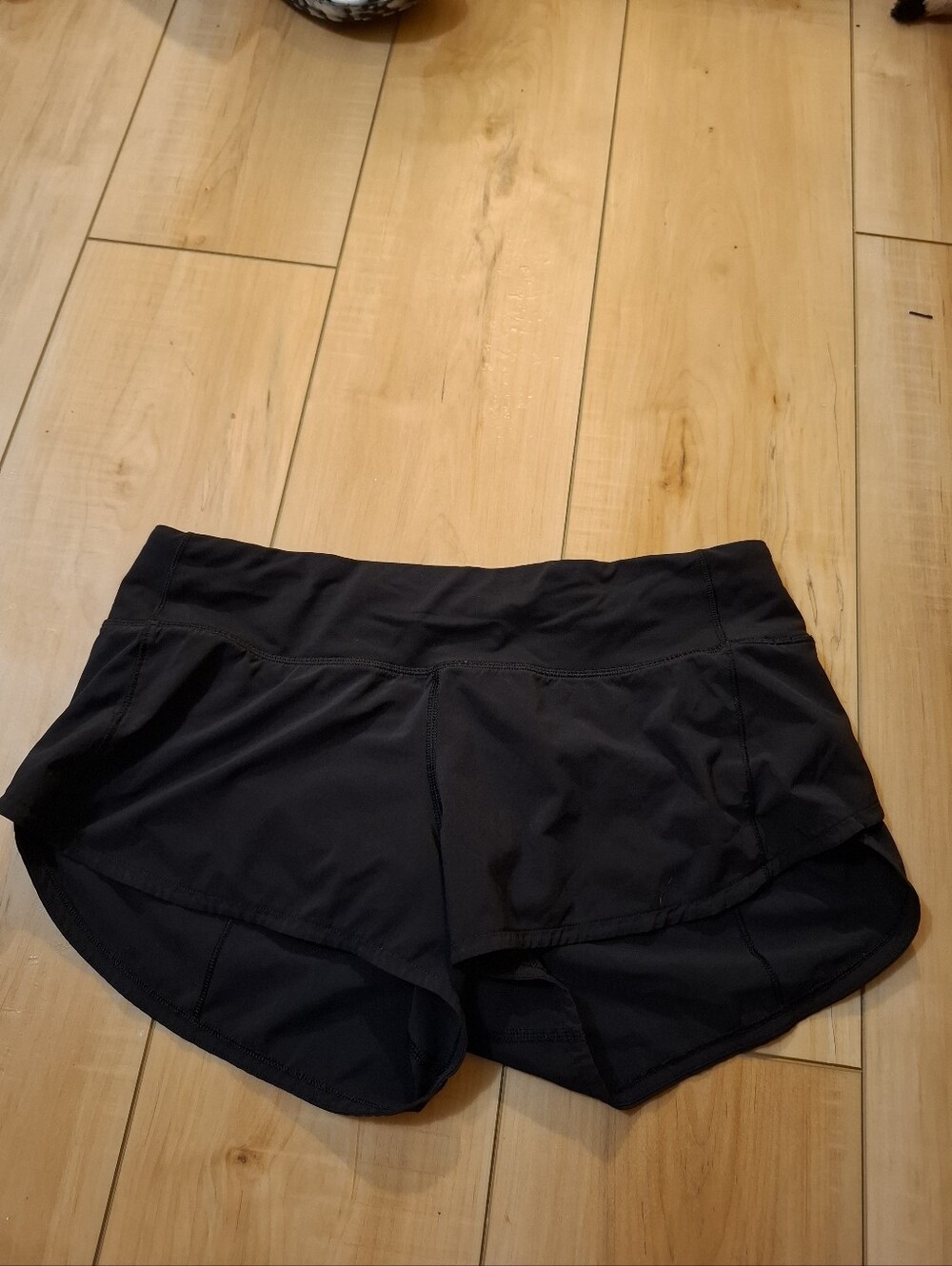 Lululemon Speed Up Shorts Women's 6 Black Athletic Classic Running Sporty Active